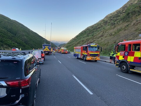 Transmission Gully fuel leak 8.30am update icon